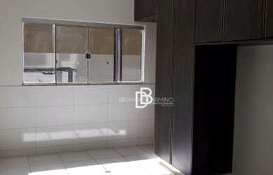 Imagem: A casa possui 2 Dormitórios, 2 Banheiros e 115m² de Área