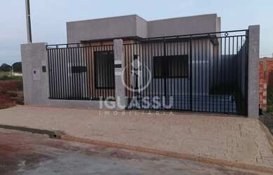 Imagem: A casa possui 1 Dormitório, 1 Banheiro, 2 Vagas na garagem