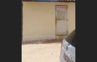 Imagem: A casa possui 1 Dormitório, 1 Banheiro e está localizado em