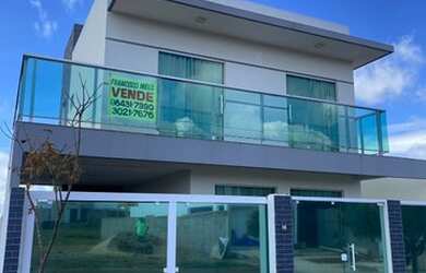 Imagem: A casa em condomínio possui 4 Dormitórios, 4 Banheiros, 2