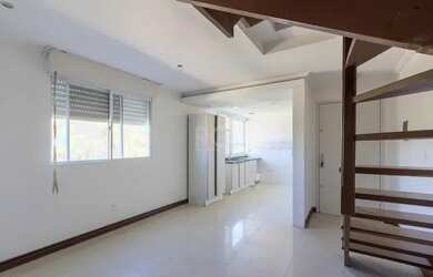 Imagem: O apartamento na cobertura possui 2 Dormitórios, 1 Banheiro