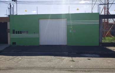 Imagem: A casa possui 1 Dormitório, 1 Banheiro e está localizado