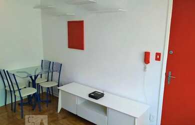 Imagem: O apartamento possui 2 Dormitórios, 1 Banheiro e 50m² de Área