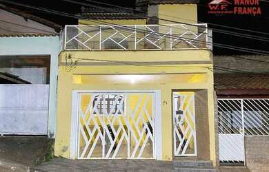 Imagem: A casa possui 3 Dormitórios, 3 Banheiros, 1 Vaga na garagem