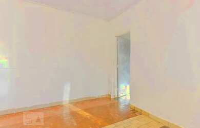 Imagem: A casa possui 2 Dormitórios, 1 Banheiro, 70m² de Área e está