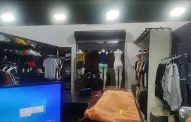 Imagem 2: Loja de roupas Galpão / depósito com venda por R$90.000