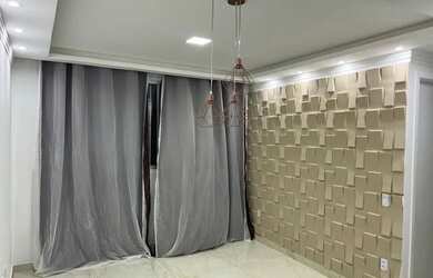 Imagem: O apartamento possui 2 Dormitórios, 1 Banheiro, 1 Vaga na garagem