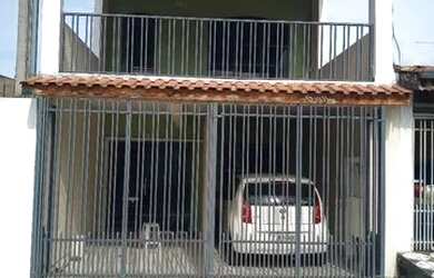 Imagem: A casa possui 2 Dormitórios, 2 Banheiros, 1 Vaga na garagem