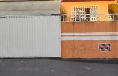 Imagem: A casa possui 1 Dormitório, 1 Banheiro e está localizado