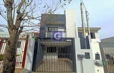 Imagem: A casa possui 3 Dormitórios, 3 Banheiros, 3 Vagas na garagem