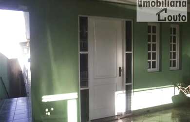 Imagem: A casa possui 1 Dormitório, 1 Banheiro, 215m² de Área e