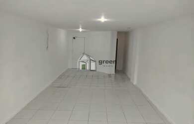 Imagem: O depósito possui 1 Vaga na garagem, 43m² de Área e está