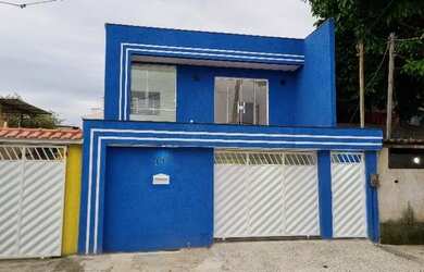 Imagem: A casa possui 3 Dormitórios, 4 Banheiros, 1 Vaga na garagem