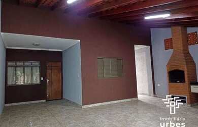 Imagem: A casa para alugar possui 4 Dormitórios, 1 Banheiro, 2 Vagas