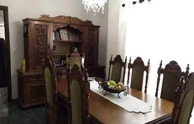 Imagem: A casa possui 3 Dormitórios, 2 Banheiros, 3 Vagas na garagem