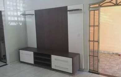 Imagem: A casa possui 2 Dormitórios, 1 Banheiro, 76m² de Área e