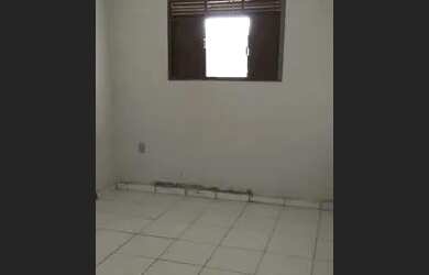 Imagem 9: Alugo por 350 ou repasso por 25.000 casa no loteamento moinho em Etremoz