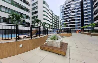 Imagem: O apartamento possui 4 Dormitórios, 5 Banheiros, 3 Vagas na