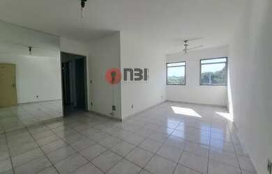 Imagem: O apartamento possui 2 Dormitórios, 2 Banheiros, 2 Vagas na