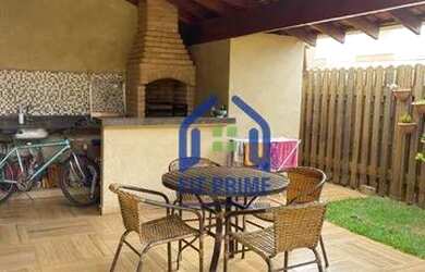 Imagem: A casa em condomínio possui 3 Dormitórios, 2 Banheiros, 2