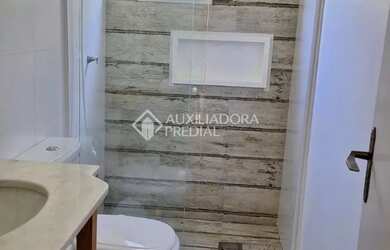 Imagem 9: Casa à Beira da Lagoa da Ibiraquera à Venda no Bairro Arroio - Imbituba/SC