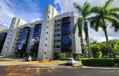 Imagem: O apartamento possui 4 Dormitórios, 5 Banheiros, 2 Vagas na