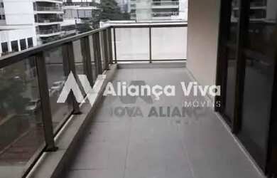 Imagem: O apartamento possui 4 Dormitórios, 4 Banheiros, 2 Vagas na