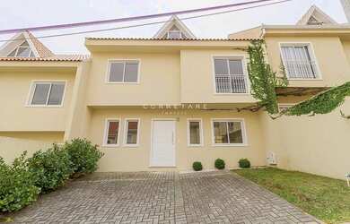 Imagem: A casa em condomínio possui 3 Dormitórios, 3 Banheiros, 2