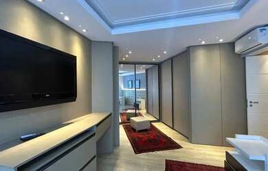 Imagem: O apartamento possui 3 Dormitórios, 5 Banheiros, 3 Vagas na