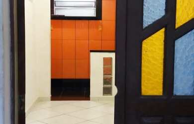 Imagem: A casa possui 2 Dormitórios, 2 Banheiros e está localizado