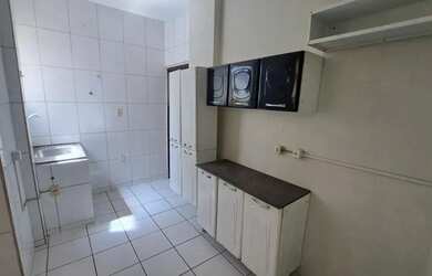 Imagem 12: Monteiro Lopes, 2 quartos em Frente a praça Batista Campos .NASCENTE...