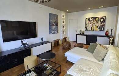 Imagem: O apartamento possui 3 Dormitórios, 1 Banheiro, 174m² de Área