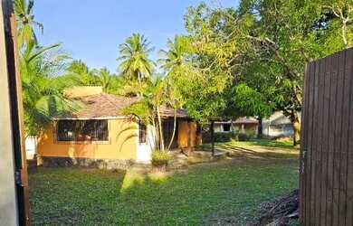 Imagem: A casa em condomínio possui 4 Dormitórios, 4 Banheiros, 4