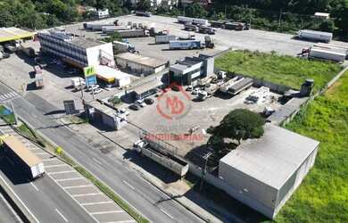 Imagem: O terreno possui 3.300m² de Área e está localizado em Ribeira