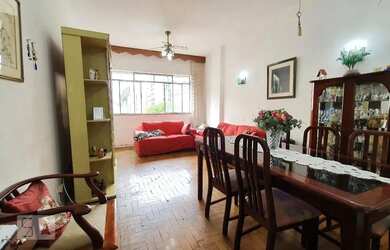 Imagem: O apartamento possui 4 Dormitórios, 2 Banheiros, 133m² de