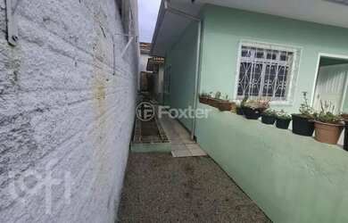 Imagem: A casa à venda possui 4 Dormitórios, 2 Banheiros, 1 Vaga na