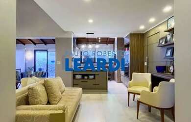 Imagem: A casa em condomínio possui 3 Dormitórios, 5 Banheiros, 4