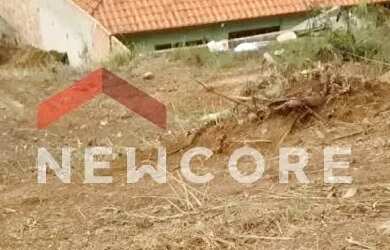 Imagem: O terreno possui 528m² de Área e está localizado em Água