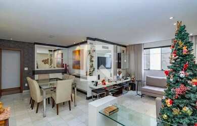 Imagem: O apartamento possui 3 Dormitórios, 2 Banheiros, 2 Vagas na