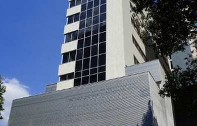 Imagem: O depósito possui 4 Vagas na garagem, 209m² de Área e está