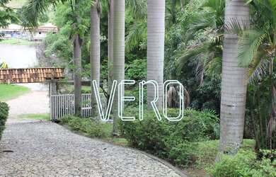 Imagem 2: Linda Casa no Condomínio Nossa Fazenda com 5 quartos -V198/03