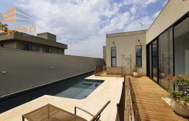 Imagem: A casa possui 4 Dormitórios, 1 Banheiro, 3 Vagas na garagem