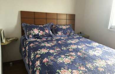 Imagem: O apartamento possui 2 Dormitórios, 1 Banheiro, 2 Vagas na