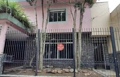 Imagem: O depósito possui 3 Vagas na garagem, 262m² de Área e está