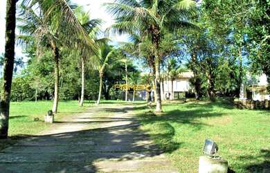 Imagem 1: Chácara com 1.187m², contando uma casa semi mobiliada de 420m² à venda, Centro Histórico