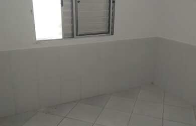 Imagem 12: Quarto e Cozinha. Ao lado da Avenida. Aceita Depósito