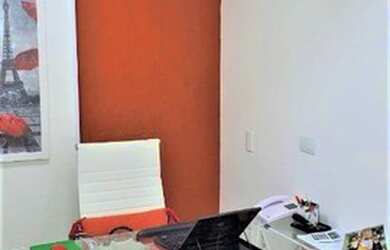 Imagem: O depósito possui 1 Vaga na garagem e 46m² de Área e está