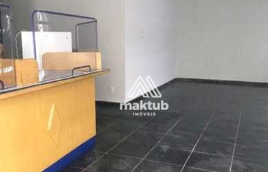 Imagem: O depósito possui 5 Vagas na garagem, 383m² de Área e está