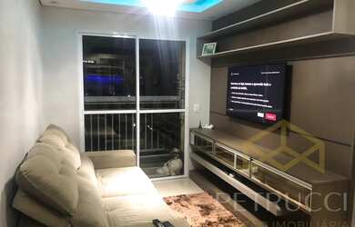 Imagem: O apartamento possui 2 Dormitórios, 2 Banheiros, 1 Vaga na