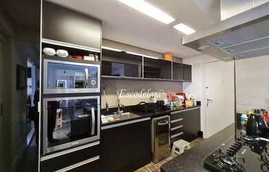 Imagem: O apartamento possui 3 Dormitórios, 4 Banheiros, 2 Vagas na